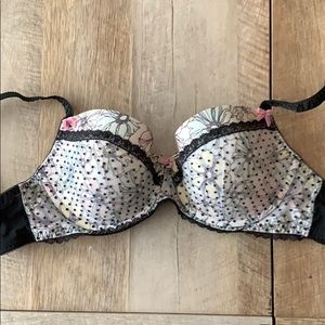 Victoria secret bra
